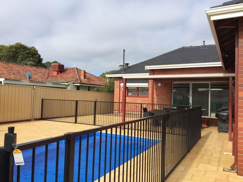 Big House Heated Pool 11 Beds Como / South Perth / Applecross - Holiday Find 0