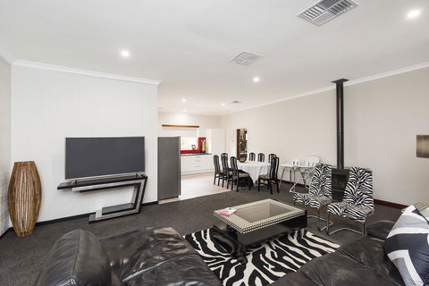 Big House Heated Pool 11 Beds Como / South Perth / Applecross - Holiday Find 2