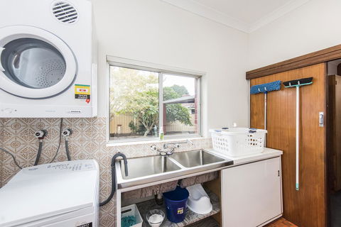 Big House Heated Pool 11 Beds Como / South Perth / Applecross - Holiday Find 23
