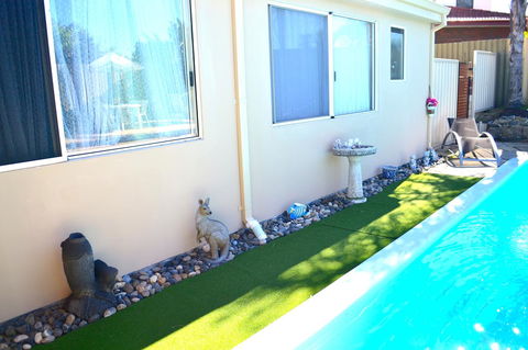 Palms Bed & Breakfast - Holiday Find 19