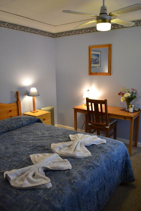 Palms Bed & Breakfast - Holiday Find 7