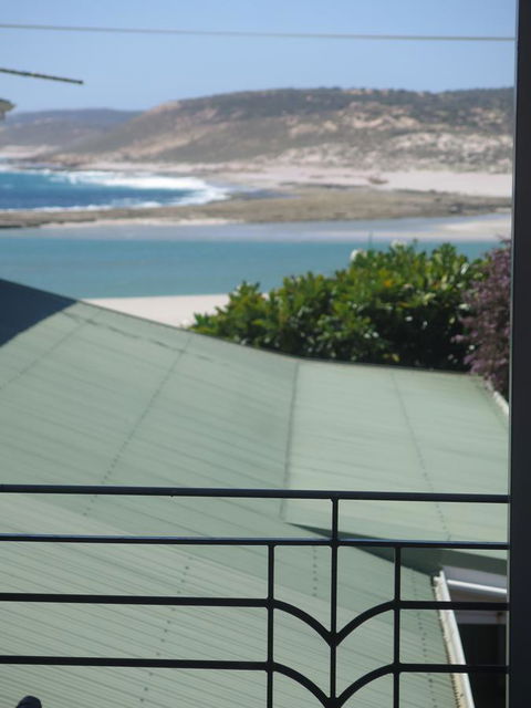 Kalbarri Riverfront Unit - Holiday Find 5