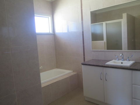 Kalbarri Riverfront Unit - Holiday Find 11