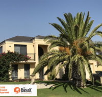 Le Boulevard - Holiday Find