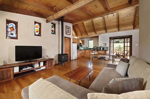 Aiyana Retreat - Holiday Find 1