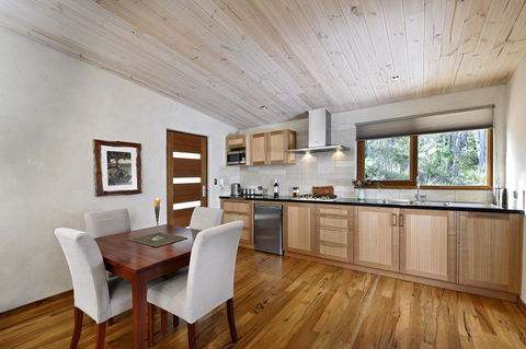 Aiyana Retreat - Holiday Find 8