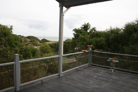 Peppy Beach Ocean Views - Holiday Find 9