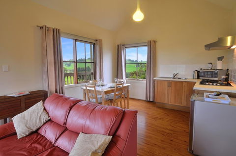 Balingup Highview Chalets - Holiday Find 4