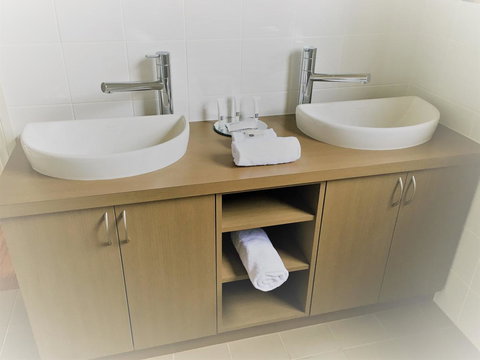 Balingup Highview Chalets - Holiday Find 8