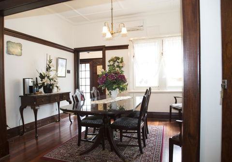 Rosebridge House Bed & Breakfast Adult Retreat - Holiday Find 33