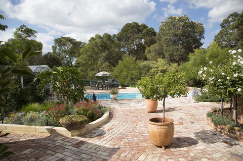 Rosebridge House Bed & Breakfast Adult Retreat - Holiday Find 27