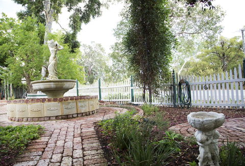 Rosebridge House Bed & Breakfast Adult Retreat - Holiday Find 22