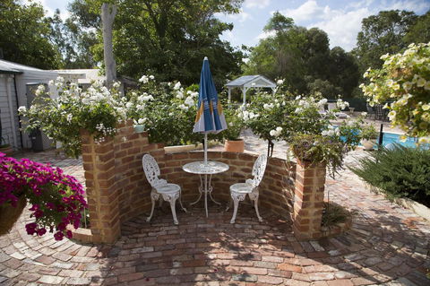Rosebridge House Bed & Breakfast Adult Retreat - Holiday Find 7
