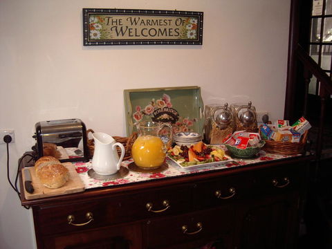 Rosebridge House Bed & Breakfast Adult Retreat - Holiday Find 3