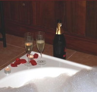 Pemberton Old Picture Theatre Holiday Apartments - Holiday Find