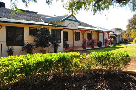 Busselton Guest House - Holiday Find 4