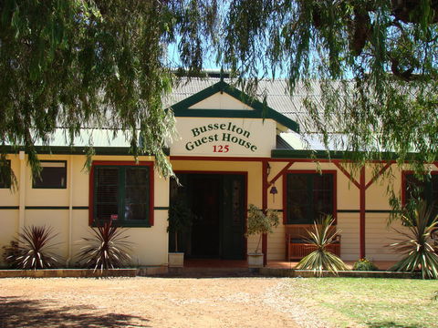 Busselton Guest House - Holiday Find 17