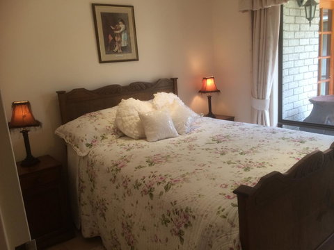 Nivalis Bed And Breakfast - Holiday Find 12