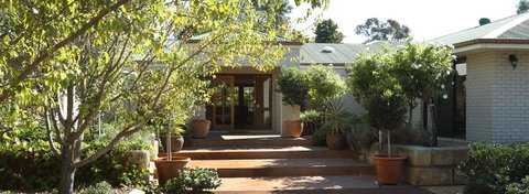 Nivalis Bed And Breakfast - Holiday Find 4