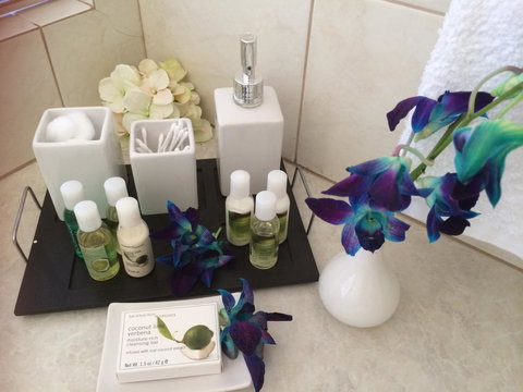 Nivalis Bed And Breakfast - Holiday Find 11