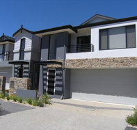 Swan Valley Townhouse - Holiday Find