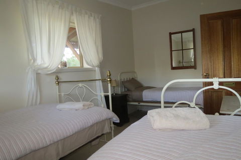 Bentwood Olive Grove Accommodation - Holiday Find 5