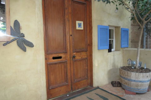 Bentwood Olive Grove Accommodation - Holiday Find 0
