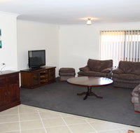 Byford House on the Scarp - Holiday Find