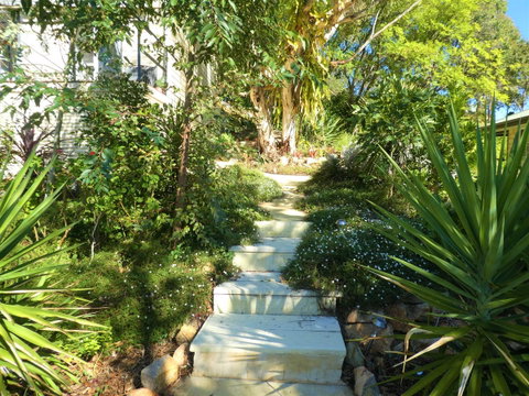 Treetops Cottage - Holiday Find 5