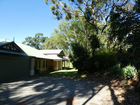 Treetops Cottage - Holiday Find 18