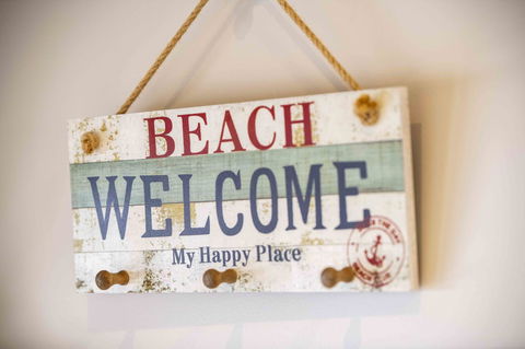 Magnificent Beach Retreat - Holiday Find 4