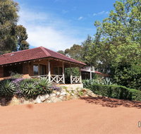 Eleebana Guest House - Holiday Find