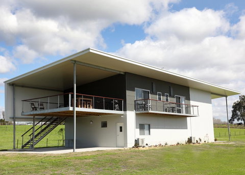Lot113 Vineyard Accommodation - Holiday Find 0