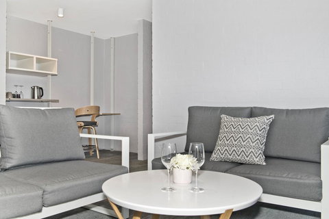 Atrium Hotel Mandurah - Holiday Find 22