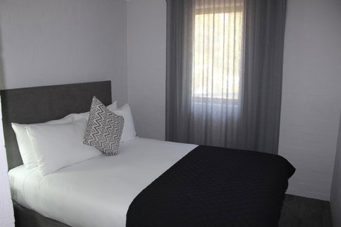 Atrium Hotel Mandurah - Holiday Find 3