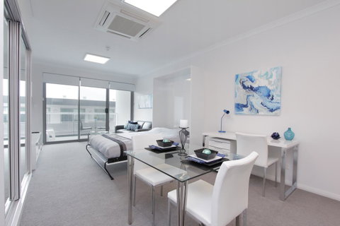 188 Apartments - Holiday Find 34