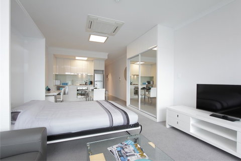 188 Apartments - Holiday Find 33