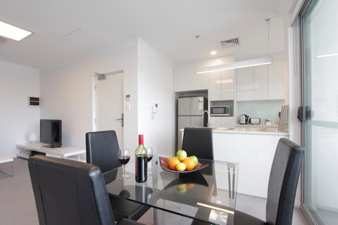 188 Apartments - Holiday Find 18