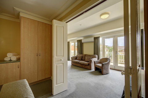 The Jetty Resort - Holiday Find 25