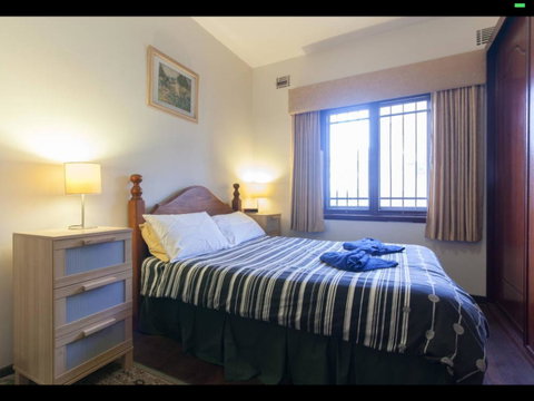 Broadway Apartments - Holiday Find 33