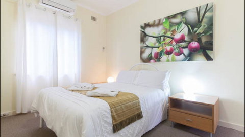Broadway Apartments - Holiday Find 29