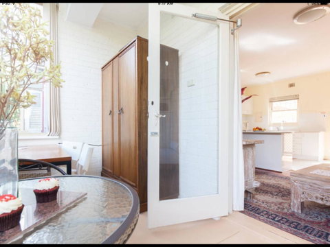 Broadway Apartments - Holiday Find 42