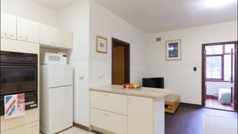 Broadway Apartments - Holiday Find 1