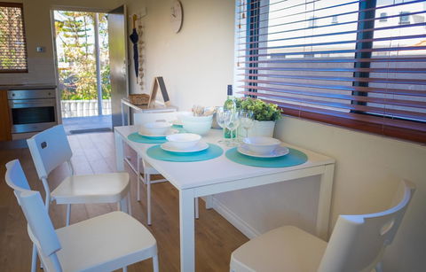 Cottesloe Beach On Napier - Holiday Find 6