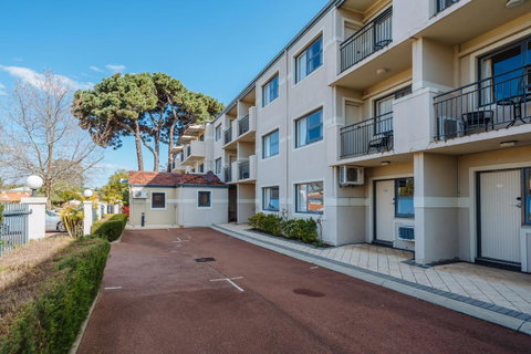 Canning Bridge Auto Lodge - Holiday Find 17
