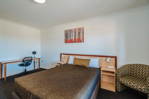 Canning Bridge Auto Lodge - Holiday Find 3