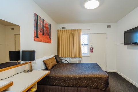 Canning Bridge Auto Lodge - Holiday Find 20