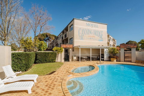 Canning Bridge Auto Lodge - Holiday Find 13