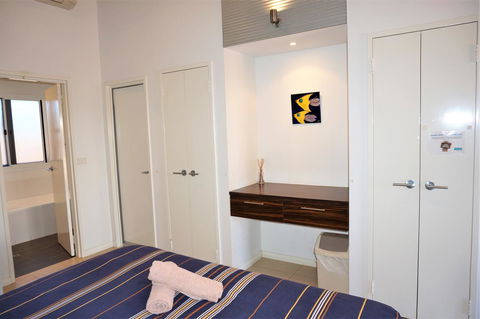 Osprey Holiday Village Unit 203 1 Bedroom - Holiday Find 8