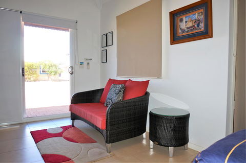 Osprey Holiday Village Unit 203 1 Bedroom - Holiday Find 6